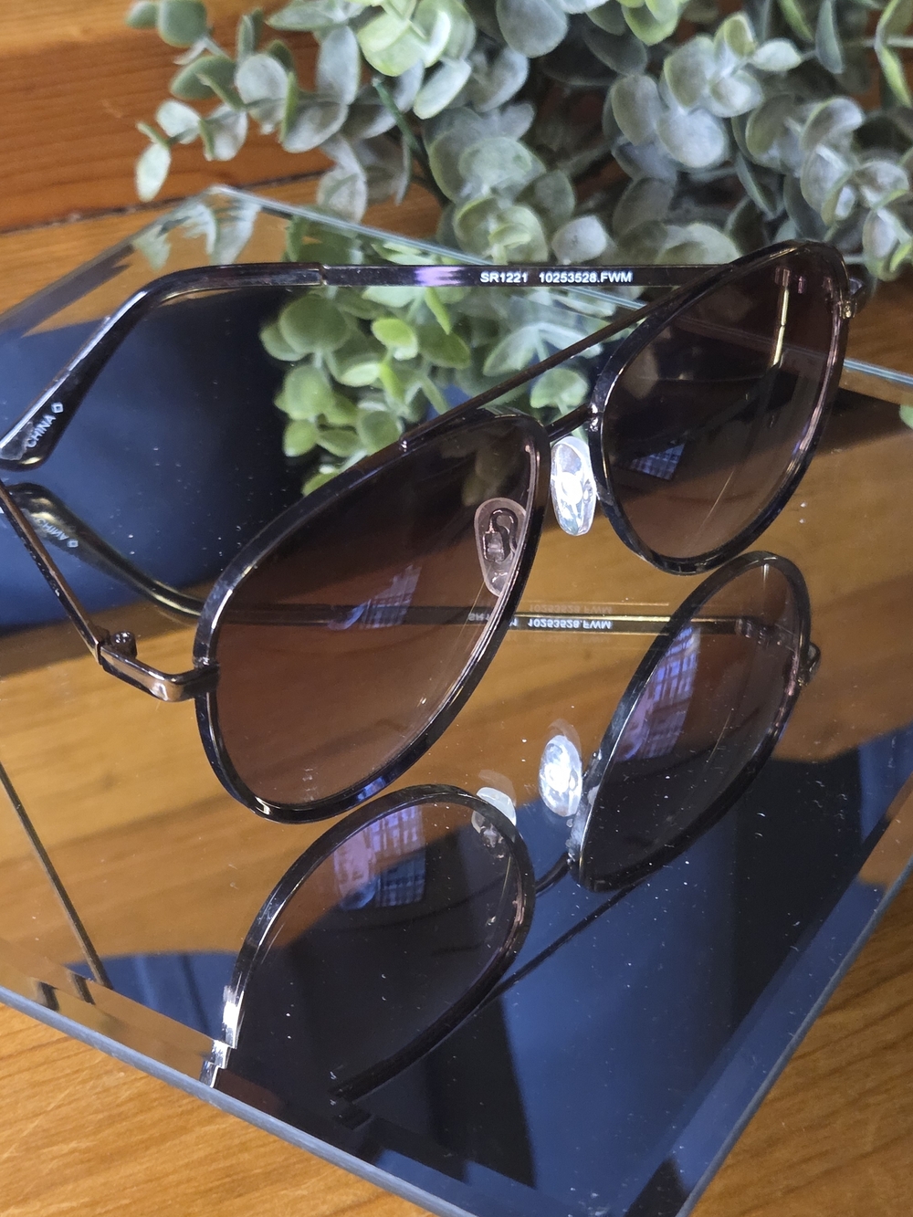 Foster Grant Aviators | Classic Cool No Effort Required - Picture 6 of 9